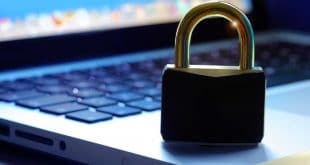 حماية البيانات الشخصية والخصوصية علي الإنترنت